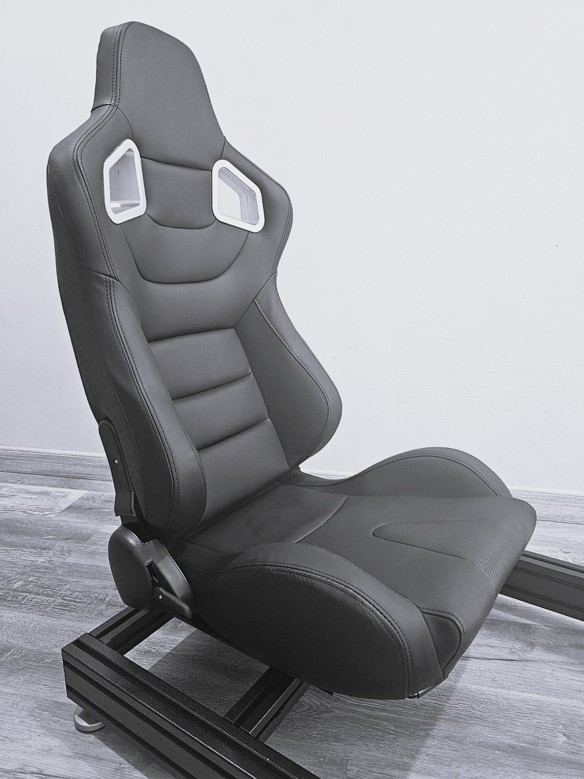 Carrera Carbon Sim Racing Bucket seat - SimulatorCave